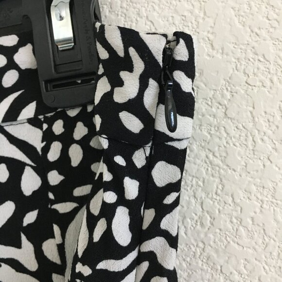 H&M Summer Midi Skirt Womens 10 Black and White Animal Print Viscose Slit Side - Picture 4 of 11